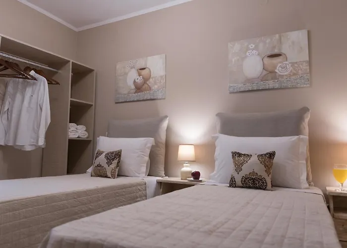 Διαμέρισμα V. P. Place. *