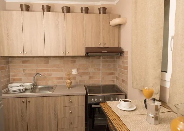 V. P. Place. * 阿尔戈斯托利翁