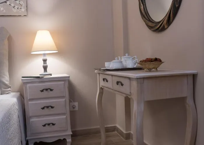 V. P. Place. Διαμέρισμα *