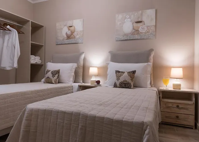 公寓 V. P. Place. 阿尔戈斯托利翁