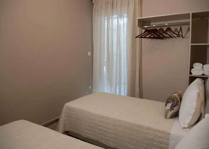 Διαμέρισμα V. P. Place. *